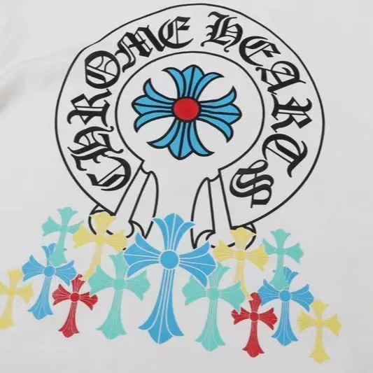 M04—P210 -Chrome Hearts/Chrome Hearts printed sweatshirt cardigan jacket -420 grams of high-density, high-quality wool, soft, delicate and skin-friendly, soft and silky to the touch, warm and skin-friendly -The hardware and zipper accessories are all customized and full of details -Colour: white -Size: S M L XL